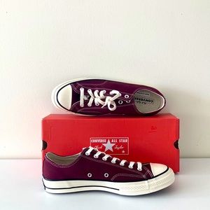 Converse All Star Chuck Taylor Mens size 11, Burgundy
